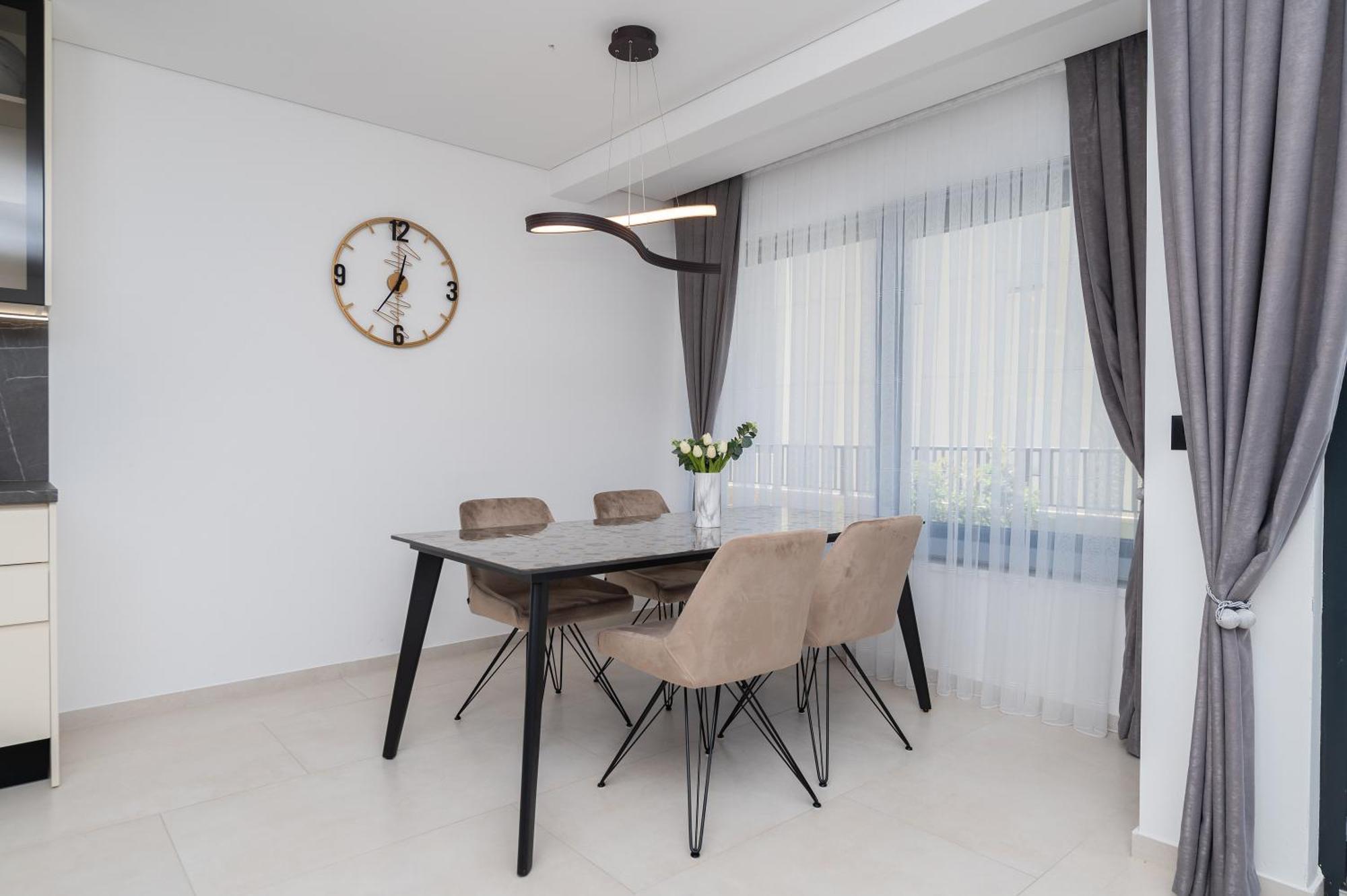 Ap12a Apartma